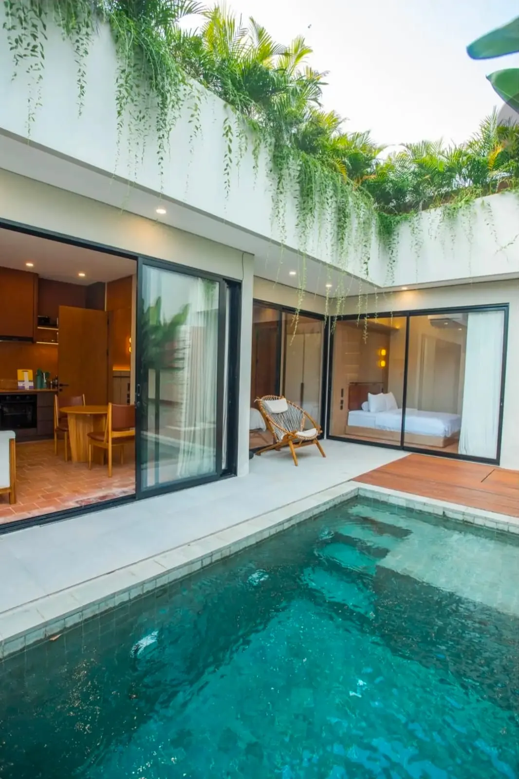 PRIVATE 2-BEDROOM POOL VILLA - AP036