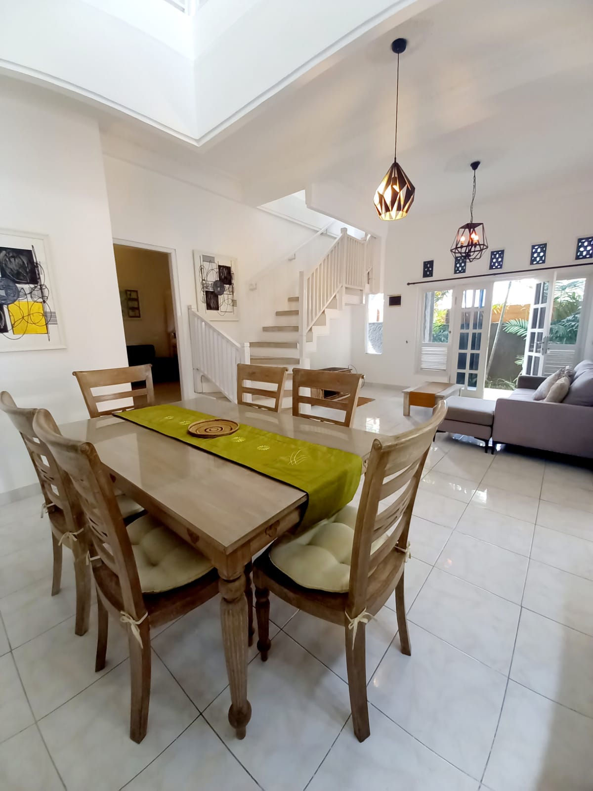 Villa KN001