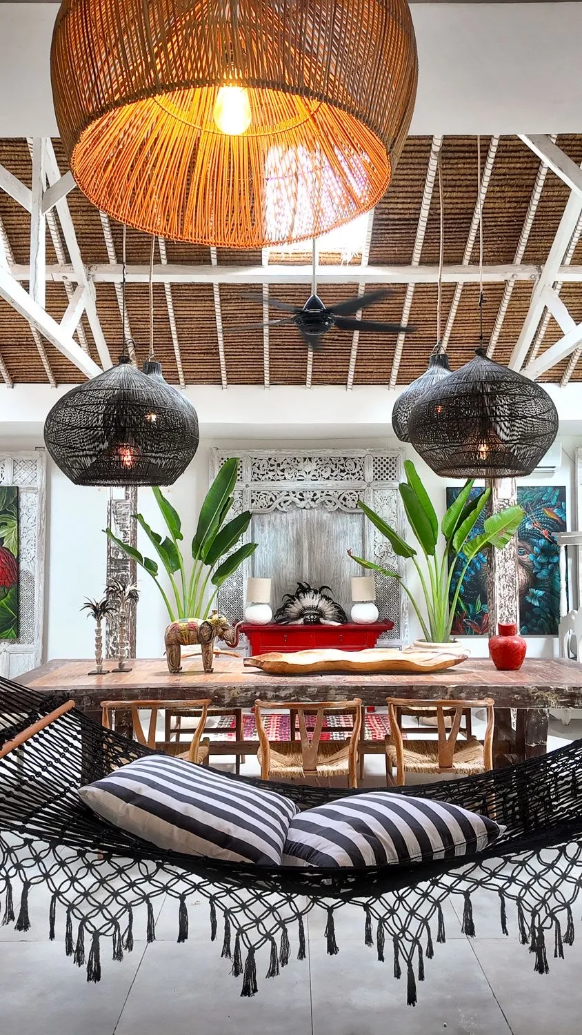 4 Bedroom Vintage and Unique Villa near the Beach Cemagi - AL4