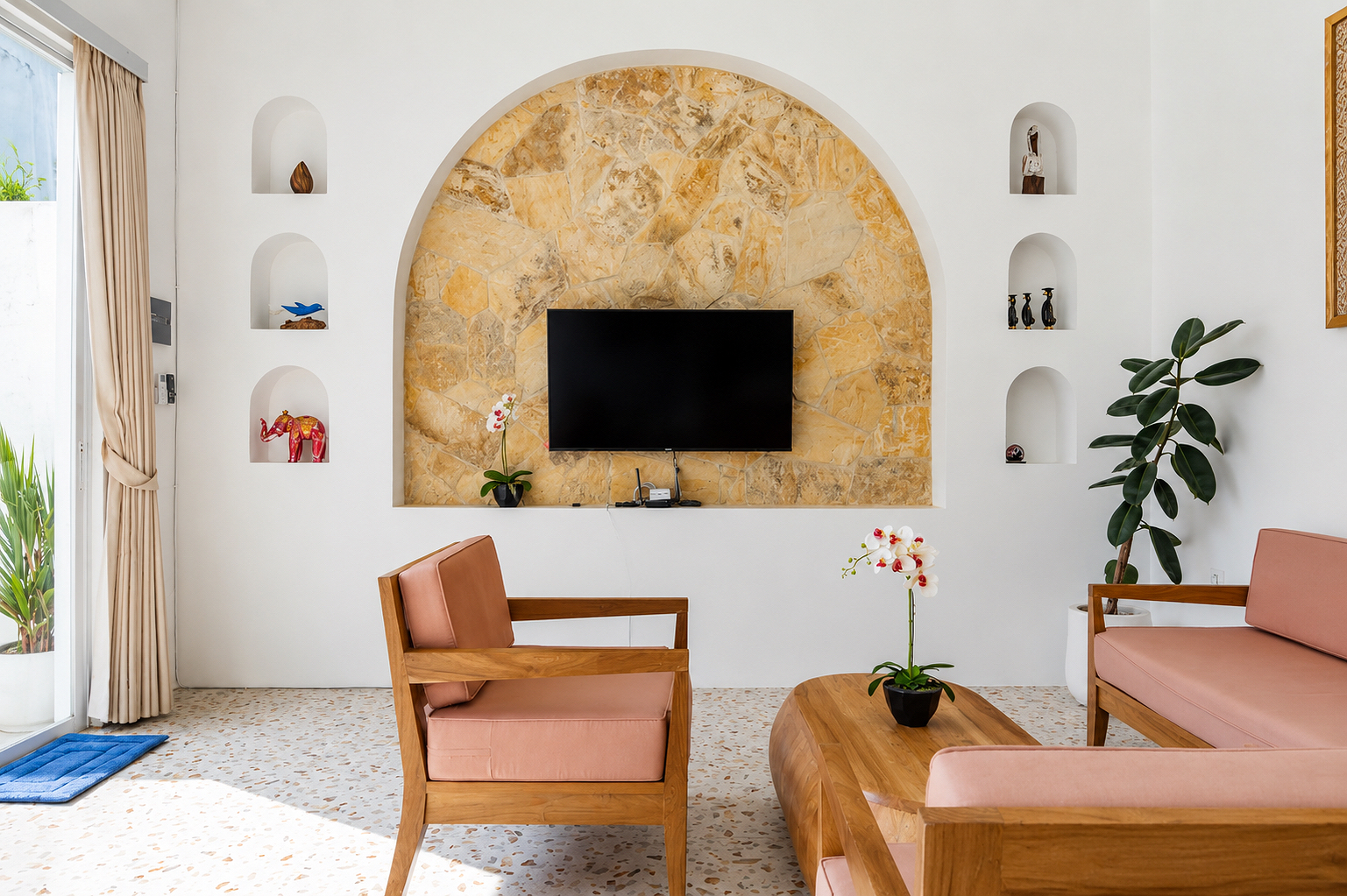 Stylish Santorini-Inspired Villa in Canggu Hotspots | Private Pool & Rooftop