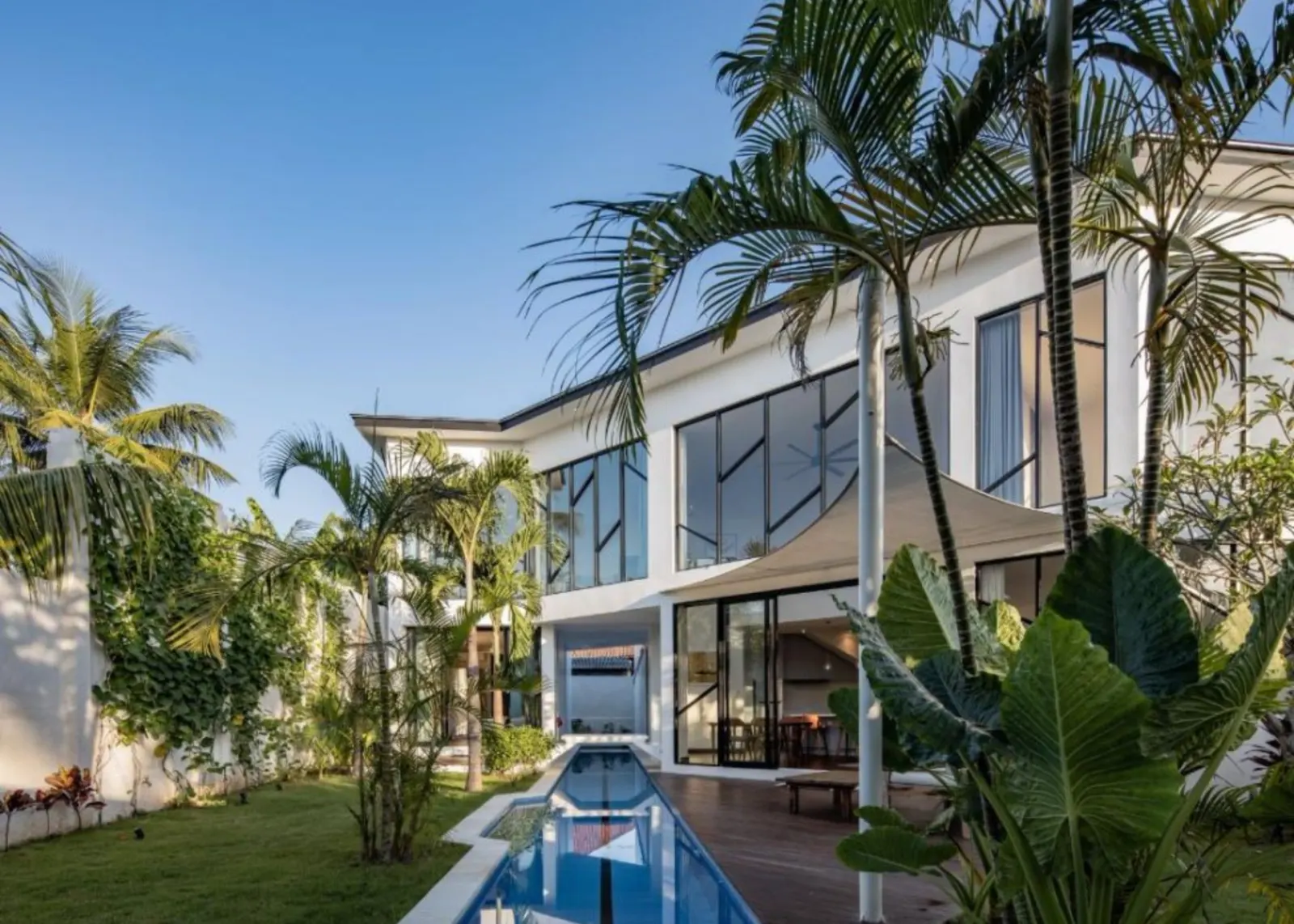 Dual Villa for Sale in Cemagi, 3BR + 1BR Leasehold Investment