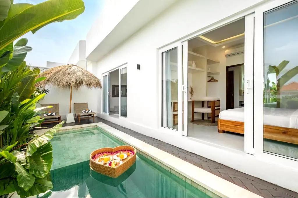 2-Bedroom Investment Villa Within Walking Distance to the Beach for Leasehold Sale in Cemagi - AS001