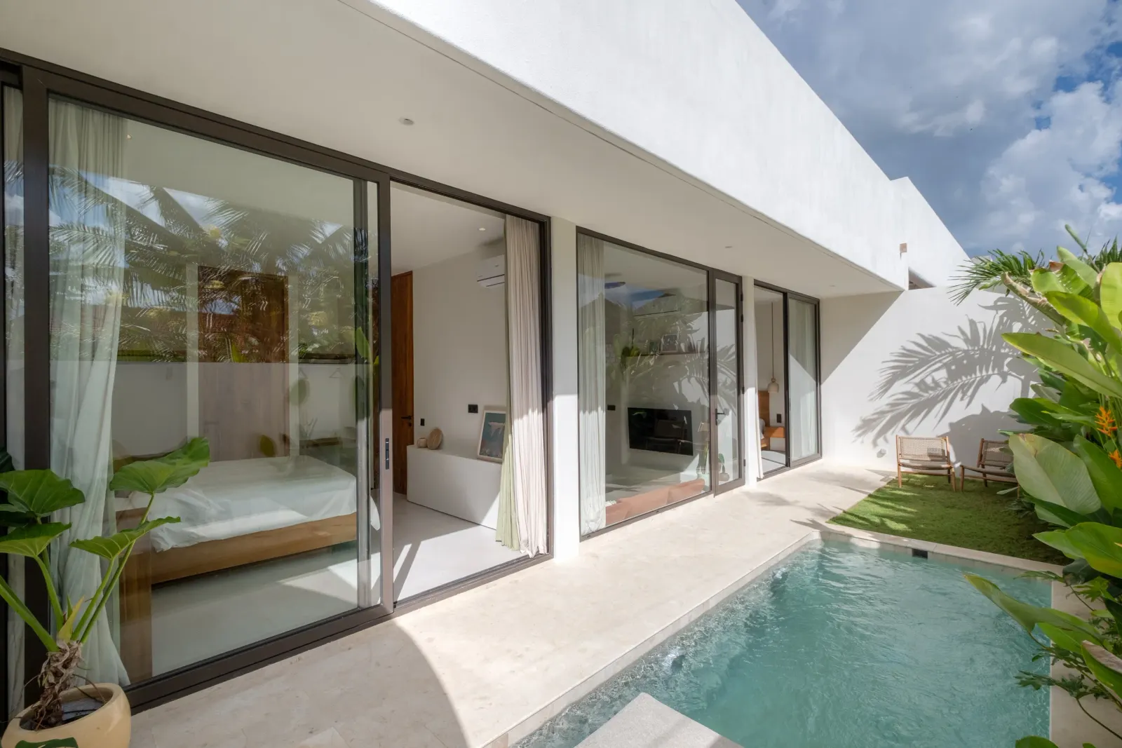 Modern 2-Bedroom Warm Tropical Japandi Villa in Tumbak Bayuh - DI002