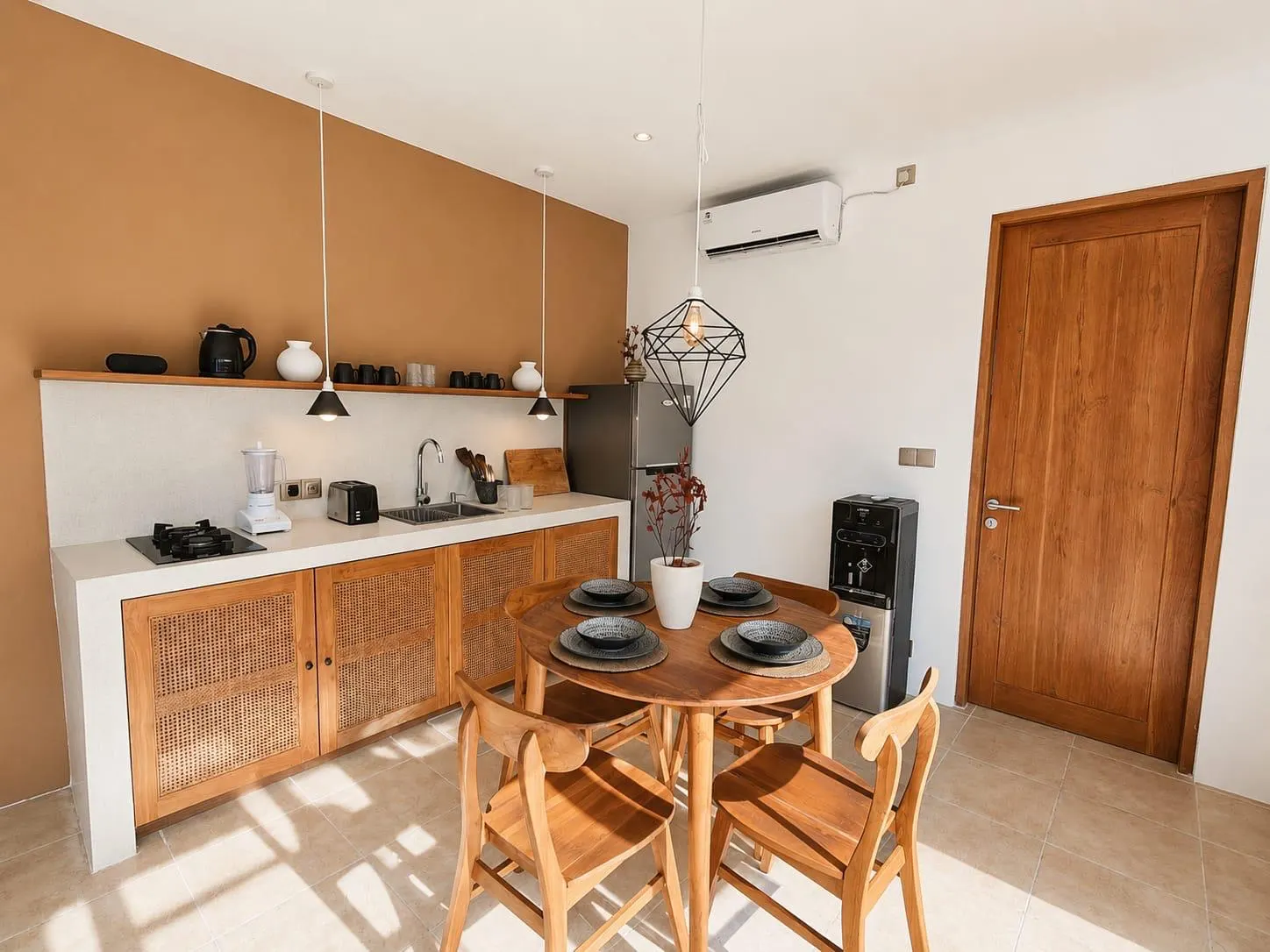 Modern 2-Bedroom Coastal Villa with Rooftop in Cemagi - GR001
