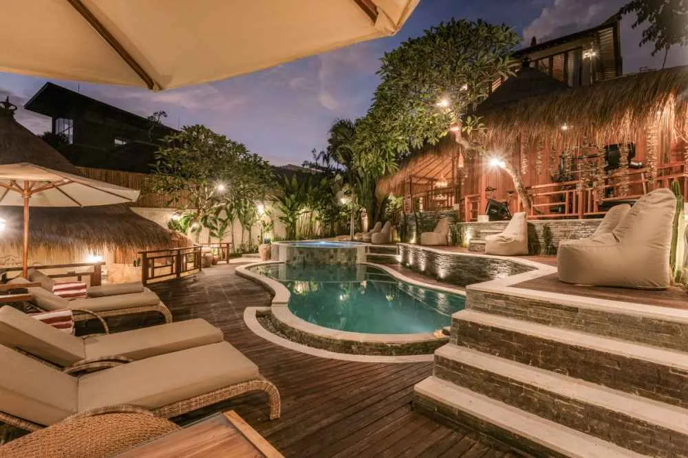 7BD Layla Cabana Resort